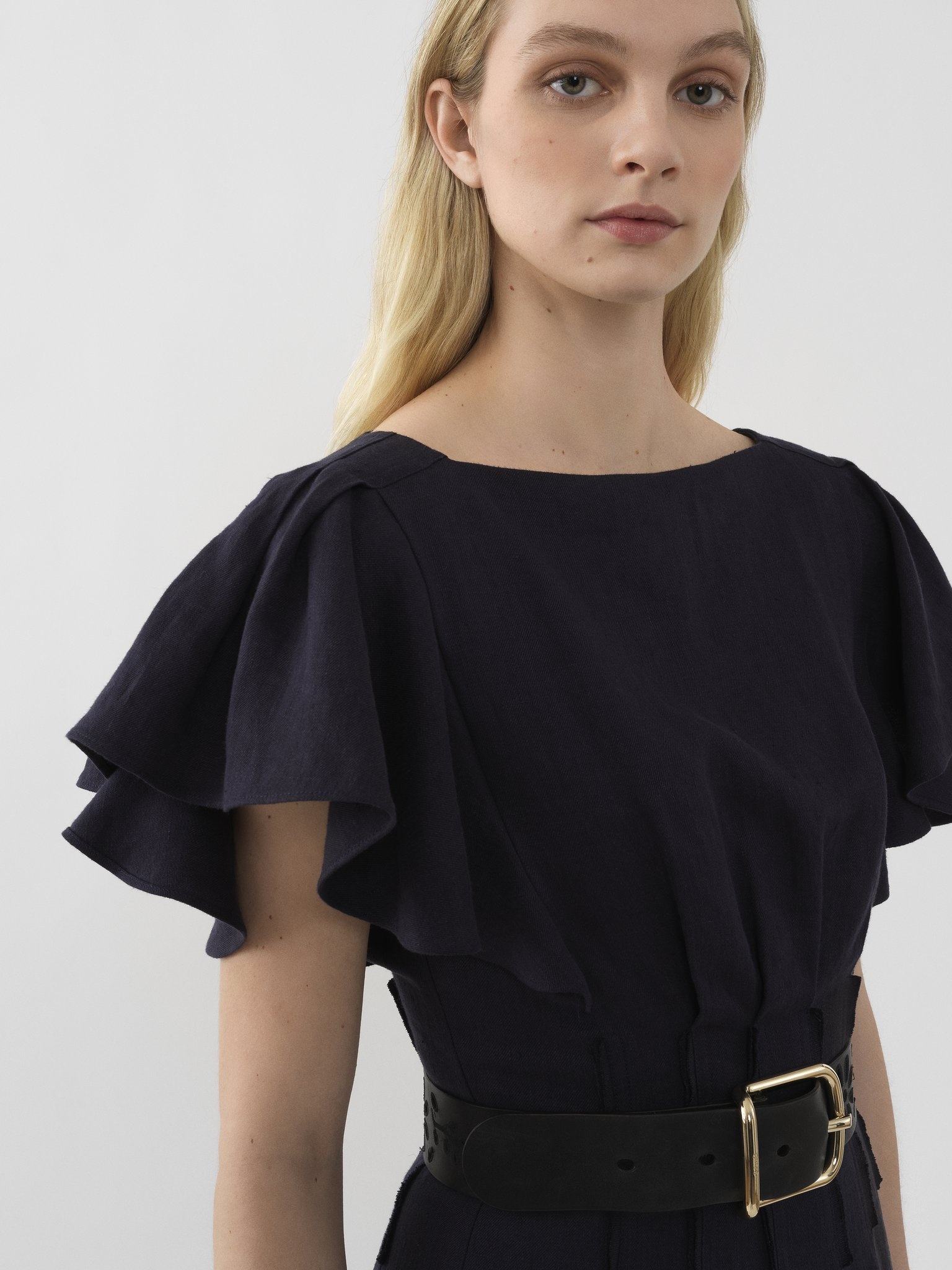 WING-SLEEVE DRESS - 6