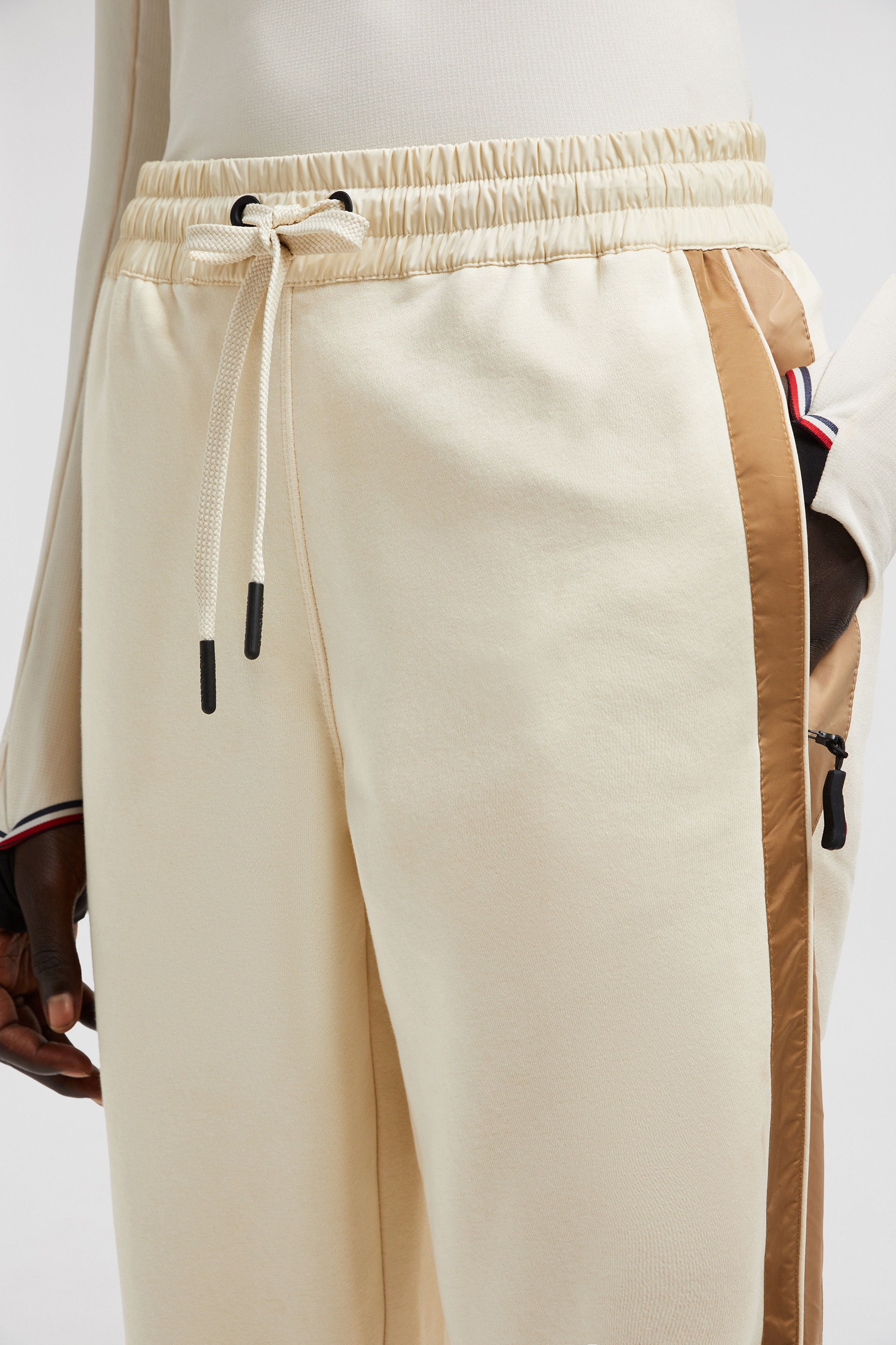 Padded Mountain Logo Sweatpants - 7