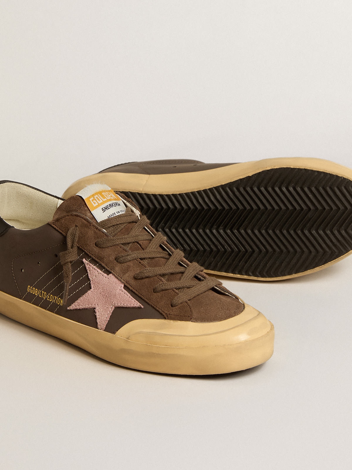 Super-Star Penstar LTD in brown leather with pink suede star - 3