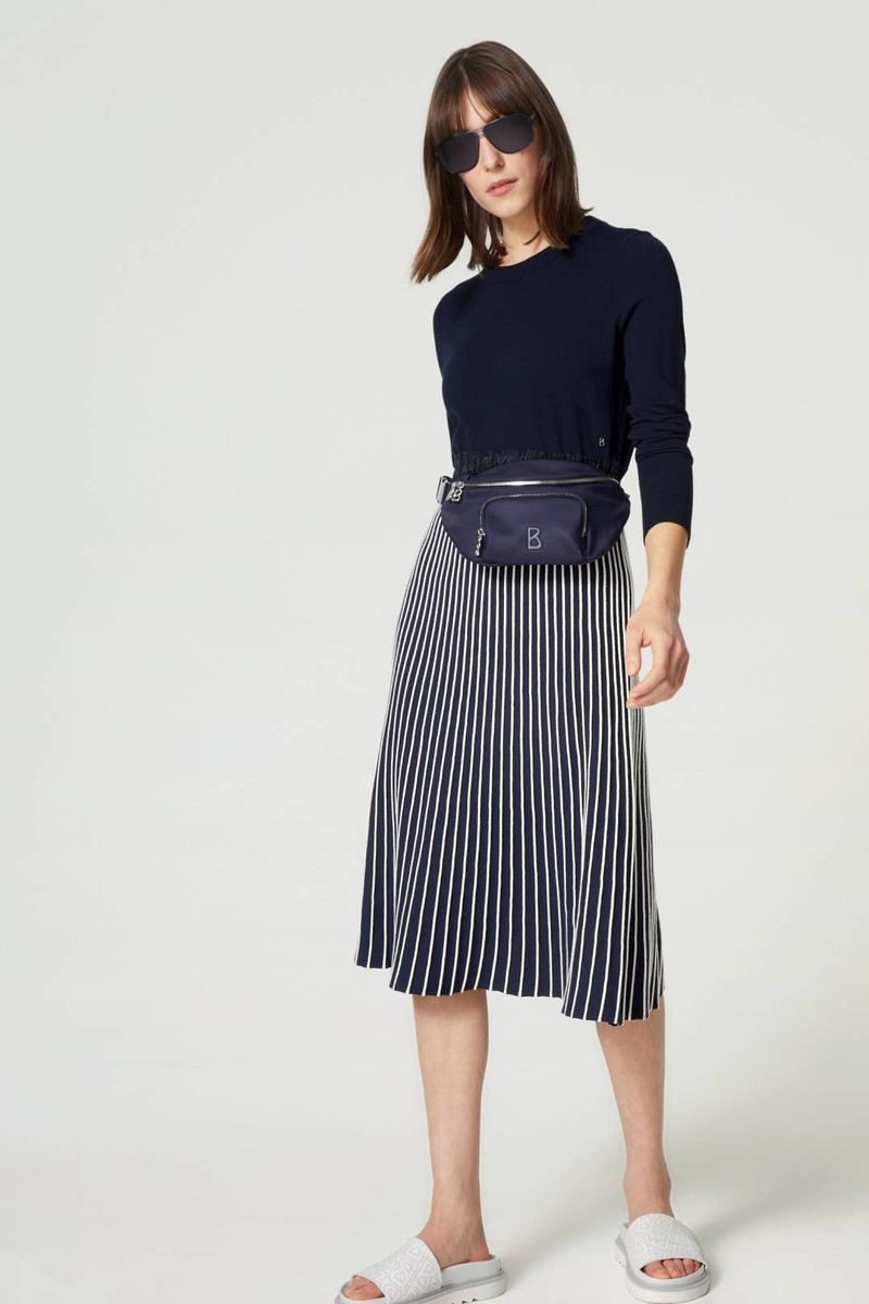 VERBIER PLAY JANICA BELT BAG IN NAVY BLUE 7