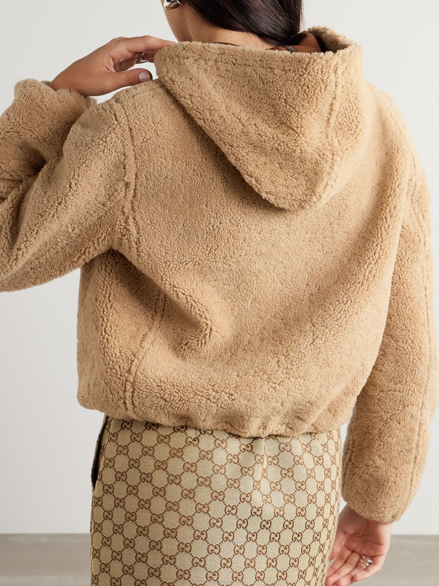 Cropped hooded reversible shearling jacket Camel - 3