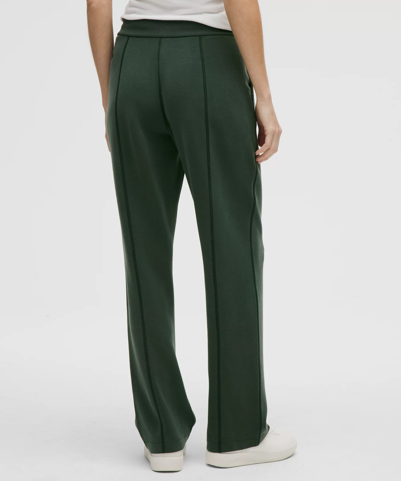 Softstreme High-Rise Straight-Leg Pant *Regular 3