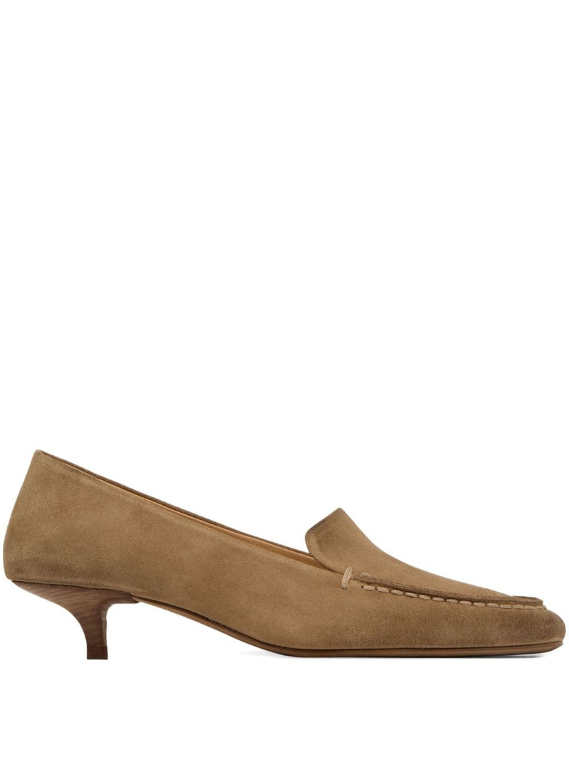 Esplanade pumps 1