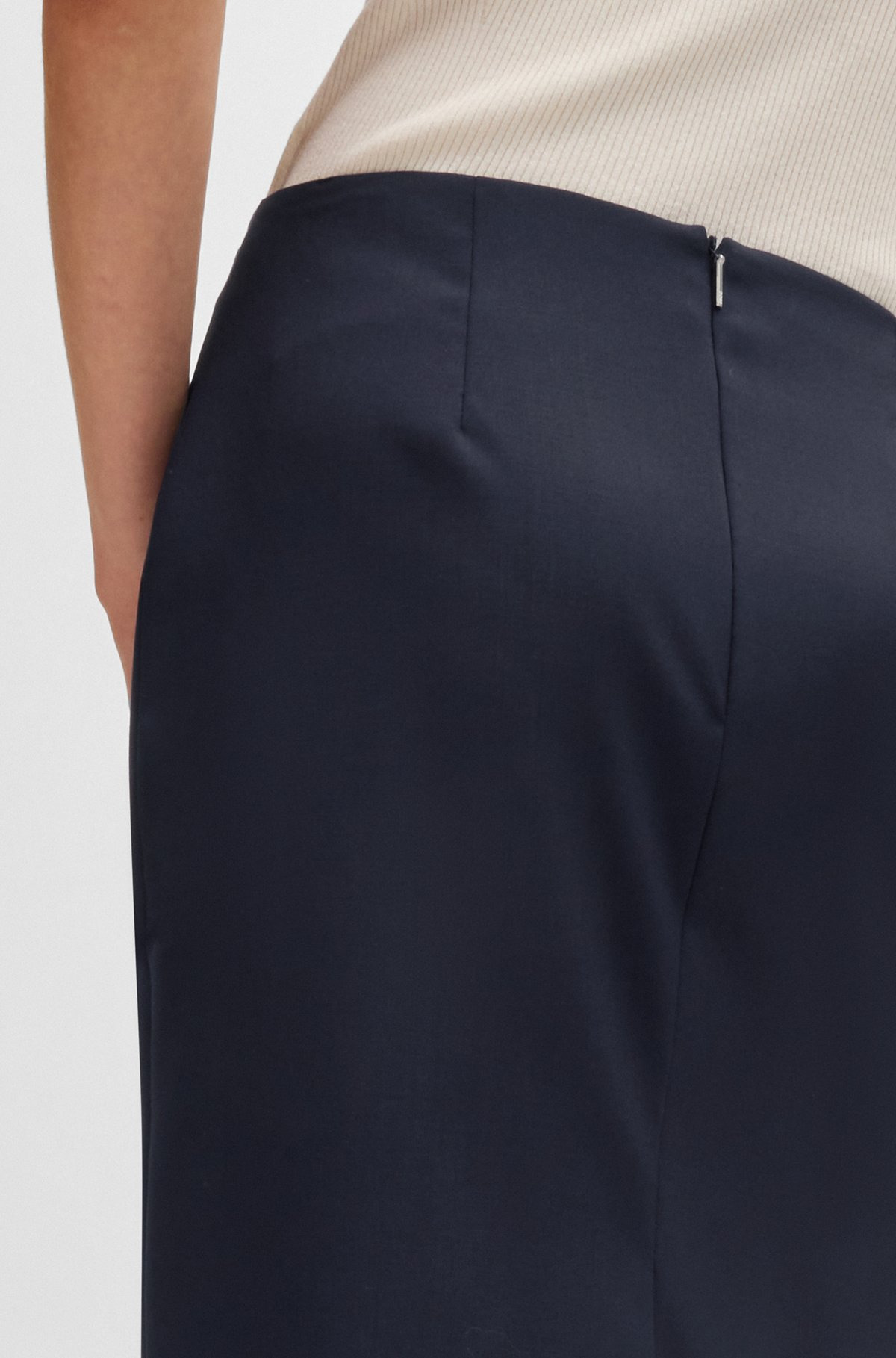 SLIM-FIT PENCIL SKIRT IN VIRGIN WOOL - 5