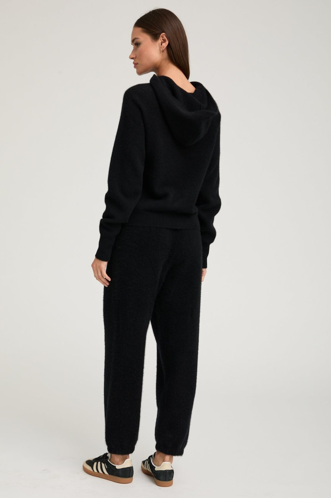 BLACK CASHMERE SWEATPANTS - 4