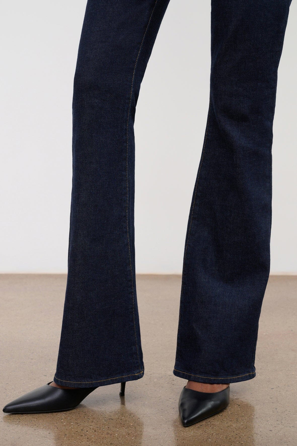 STAUD KYLE STRETCH FLARE JEAN INDIGO - 8