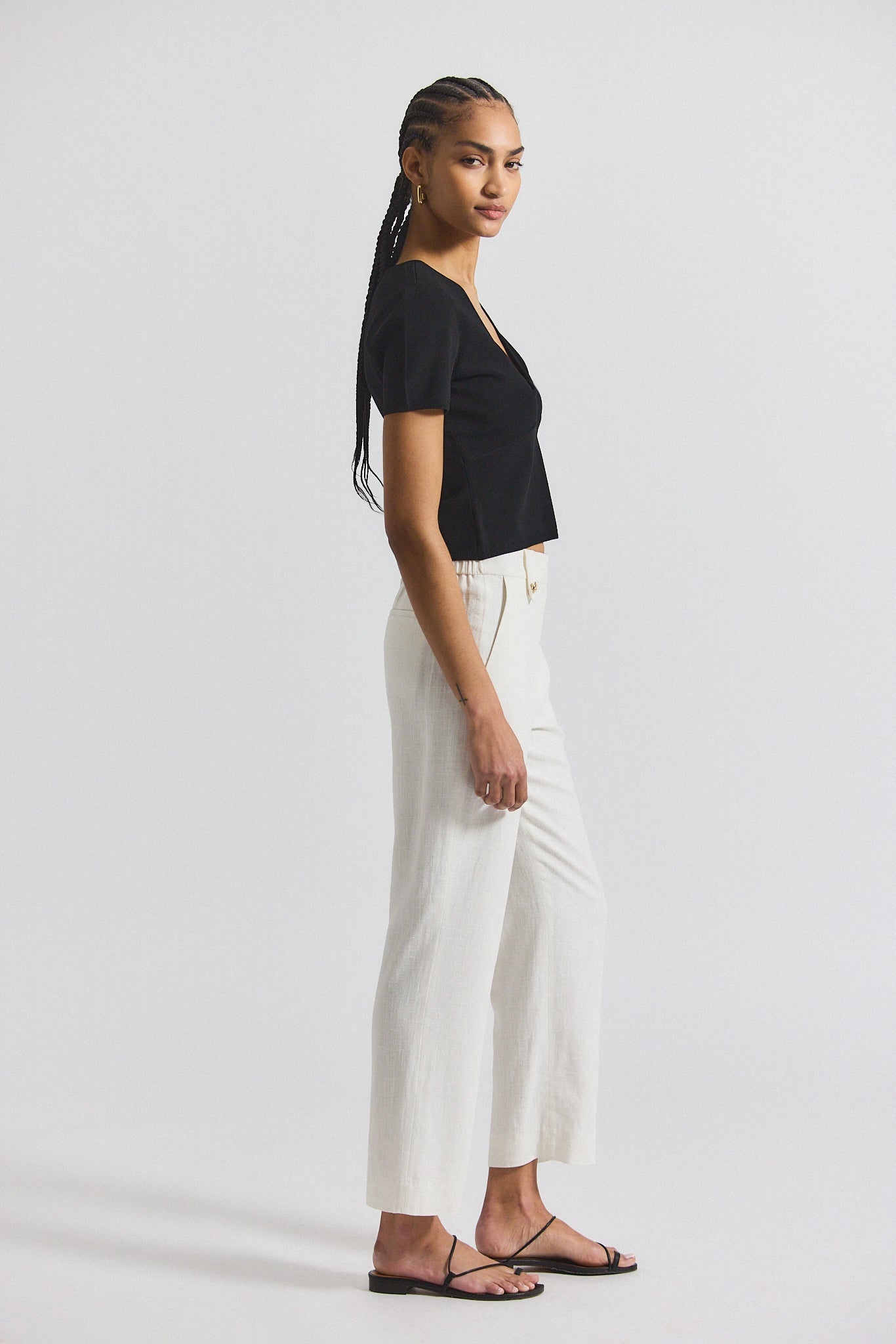 NIKA DRAPEY LINEN PANT WITH GOLD CREST BUTTONS - 3