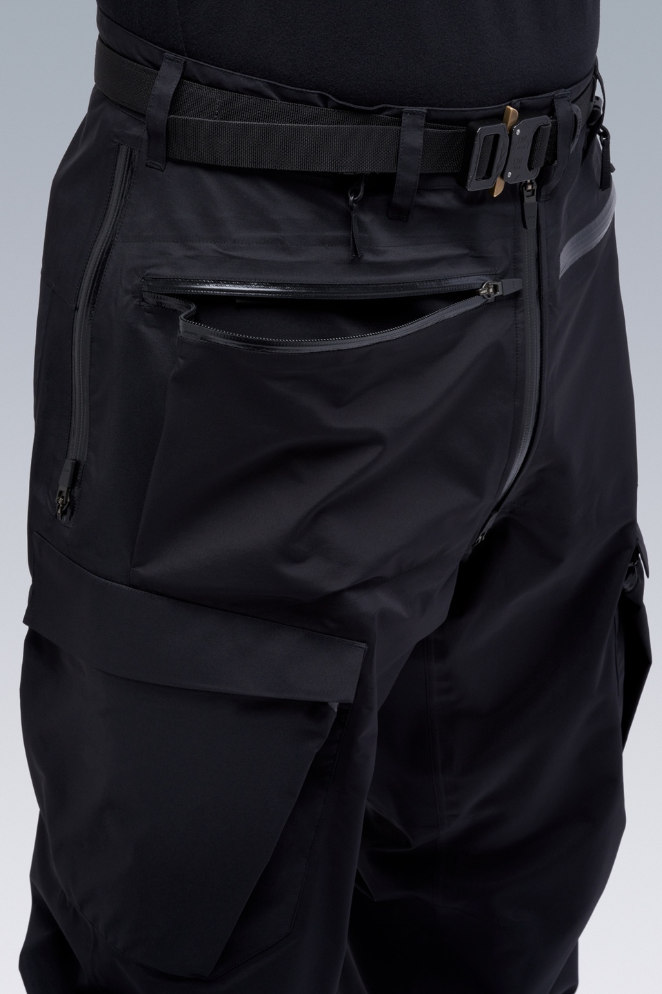 P38-GT 3L Gore-Tex Pro Cargo Pant Black - 17