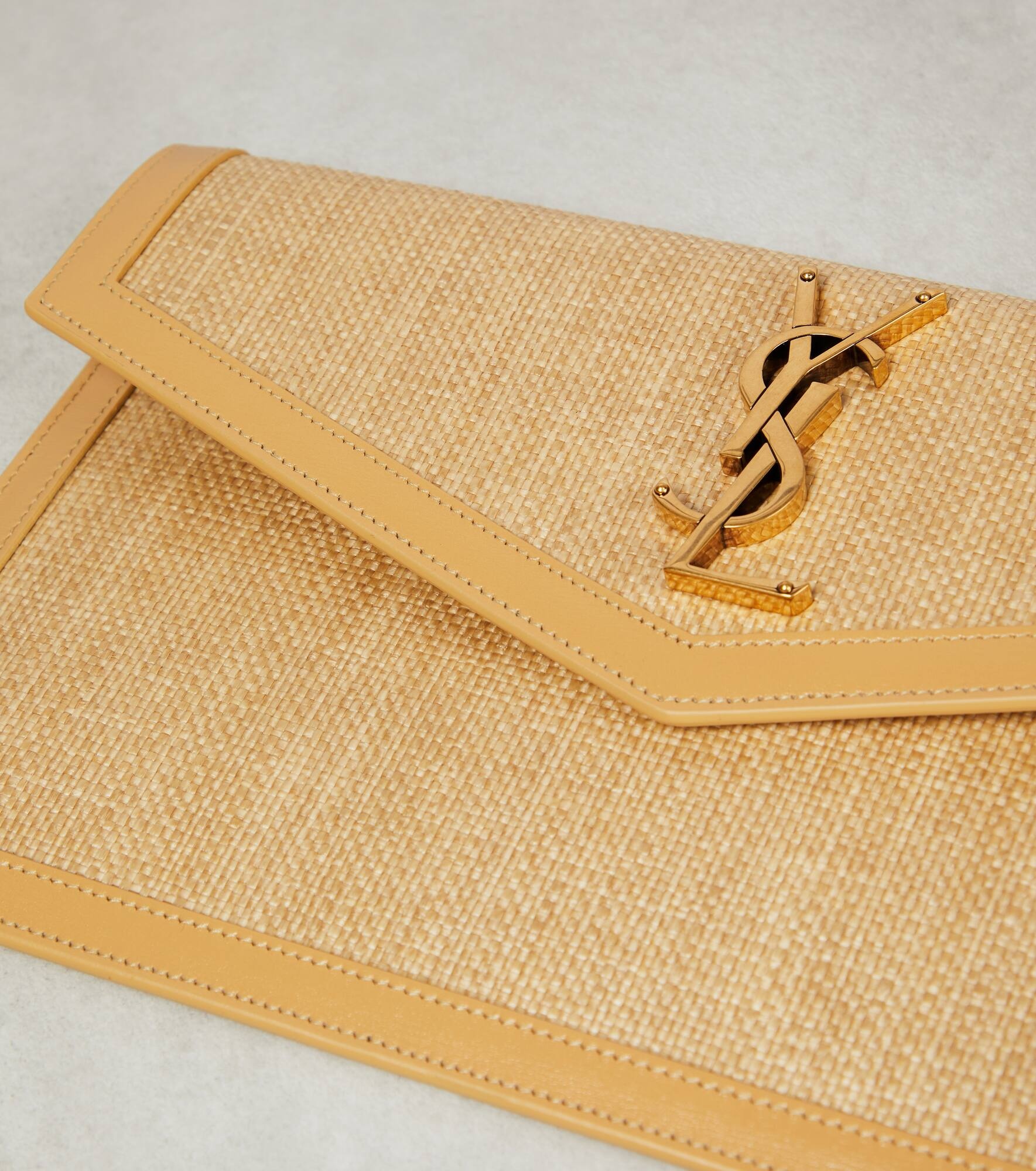 Uptown raffia and leather clutch - 6