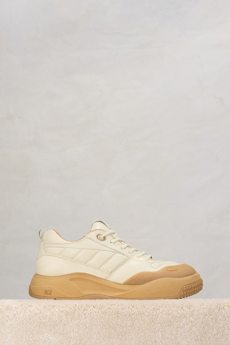 AMI Paris Low Top Ami SN1509 Sneakers outlook