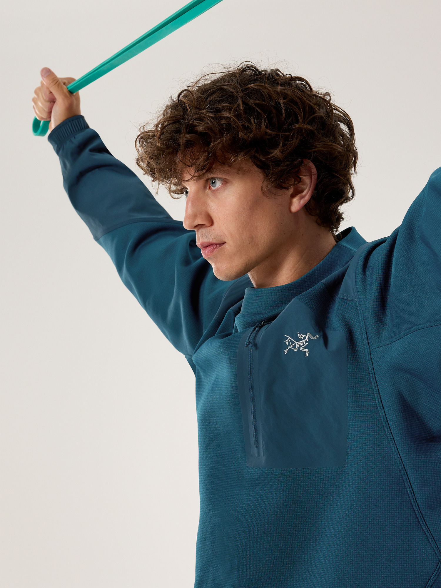 Konseal Crew Neck Pullover - 7