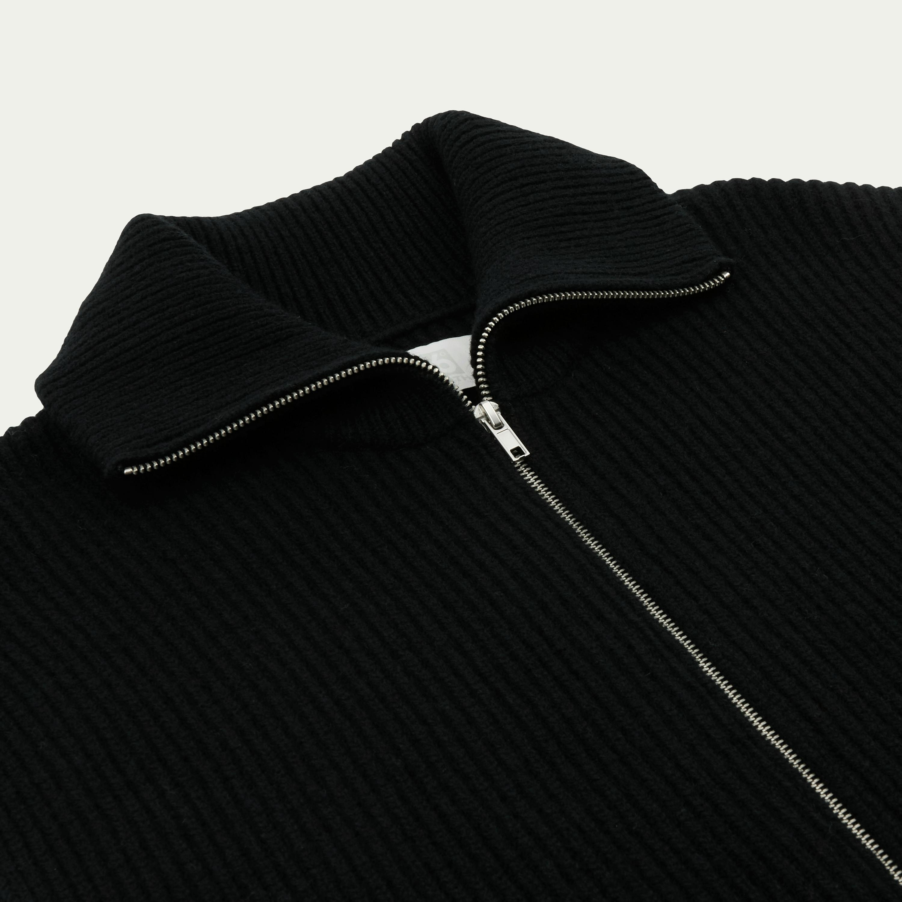 Vonarstræti Wool Vest (Unisex) - 11