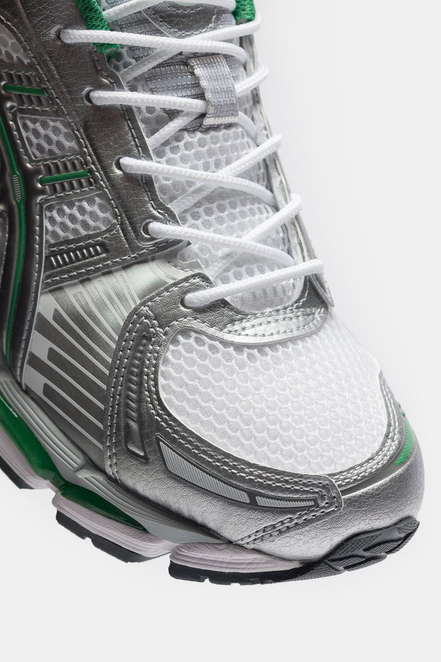 Gel-Kayano 12.1 Sneaker in White/Pure Silver - 6