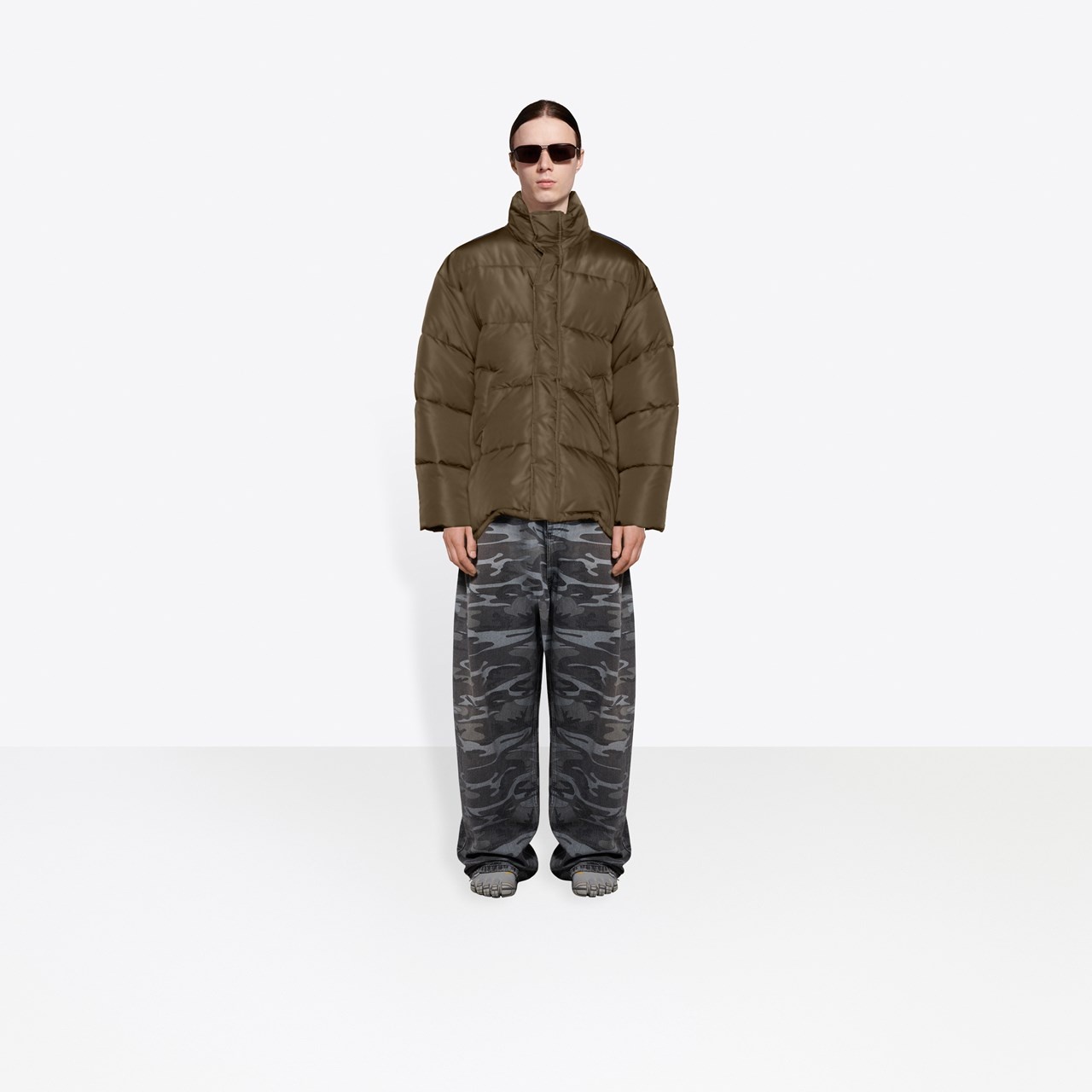 balenciaga-cocoon-puffer-jacket-reversible