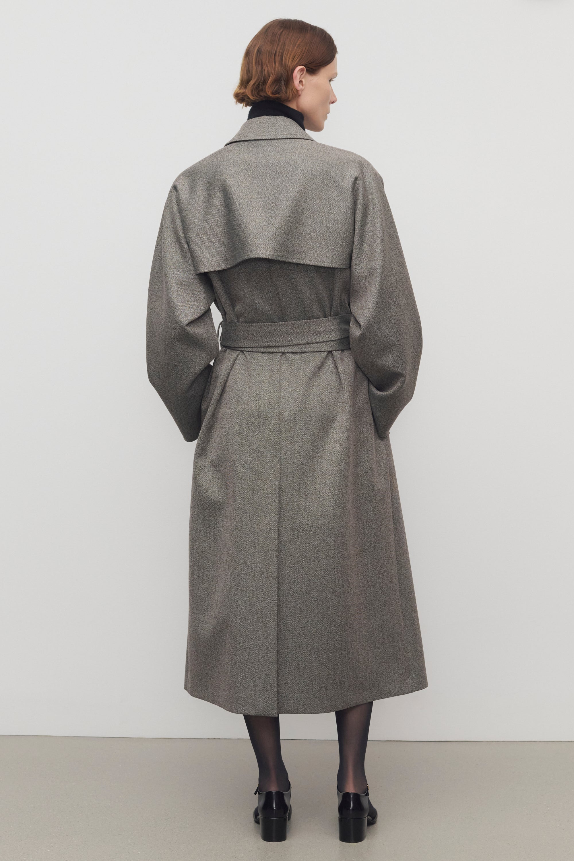 Rhydian Coat in Virgin Wool - 6