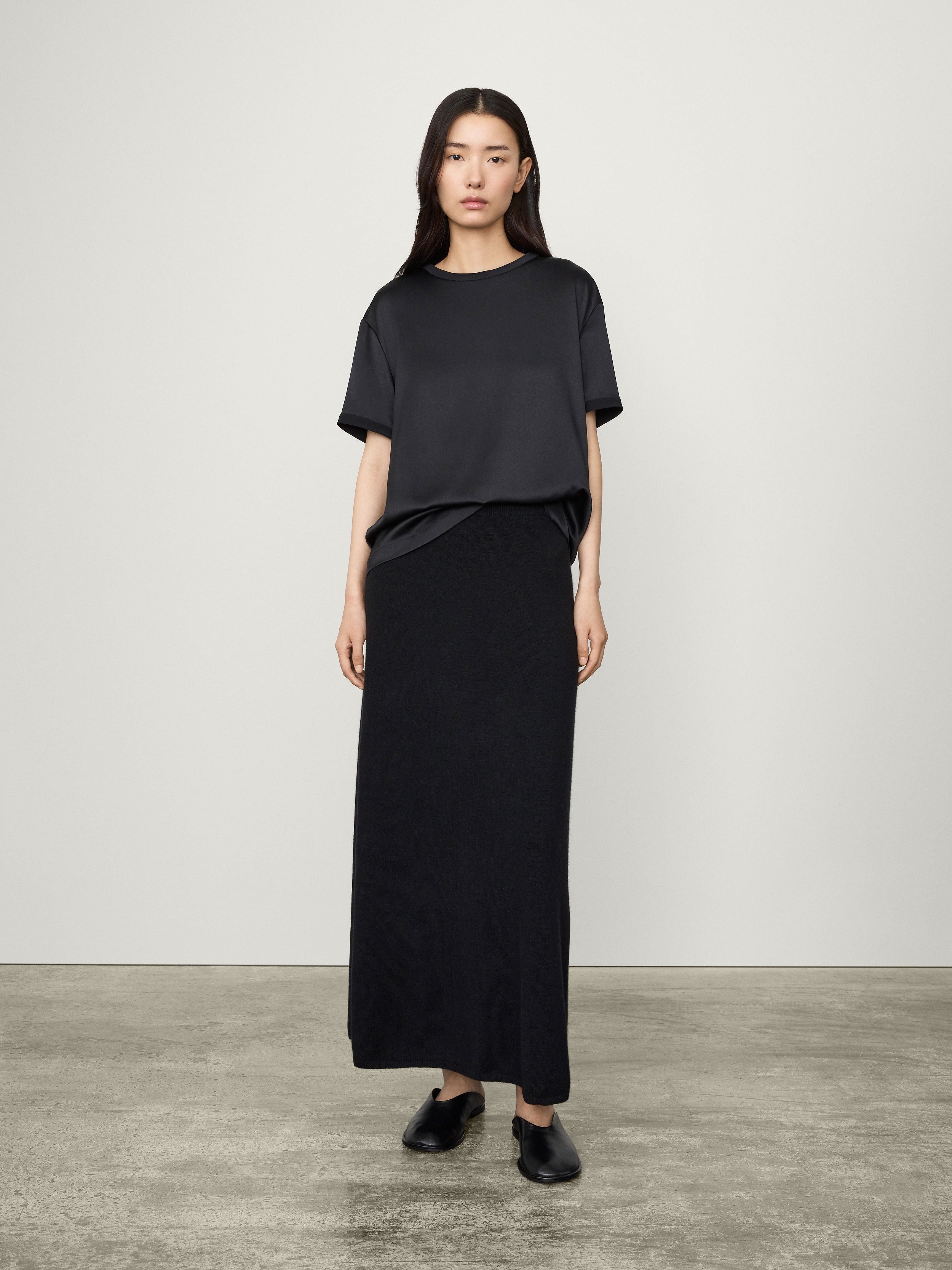 The Round Neck T-Shirt - 3