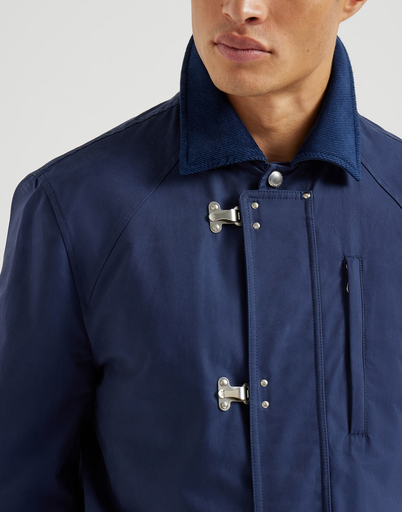 Water-resistant techno cotton gabardine outerwear jacket with hook fastening 4
