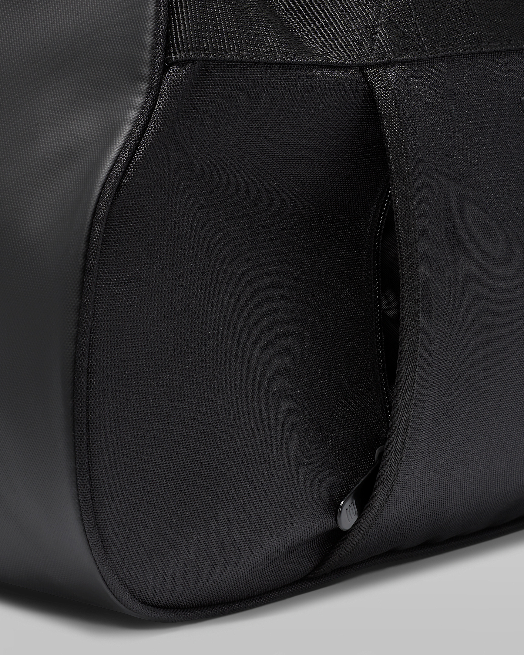 Jordan Essentials Duffle Bag (30L) - 6