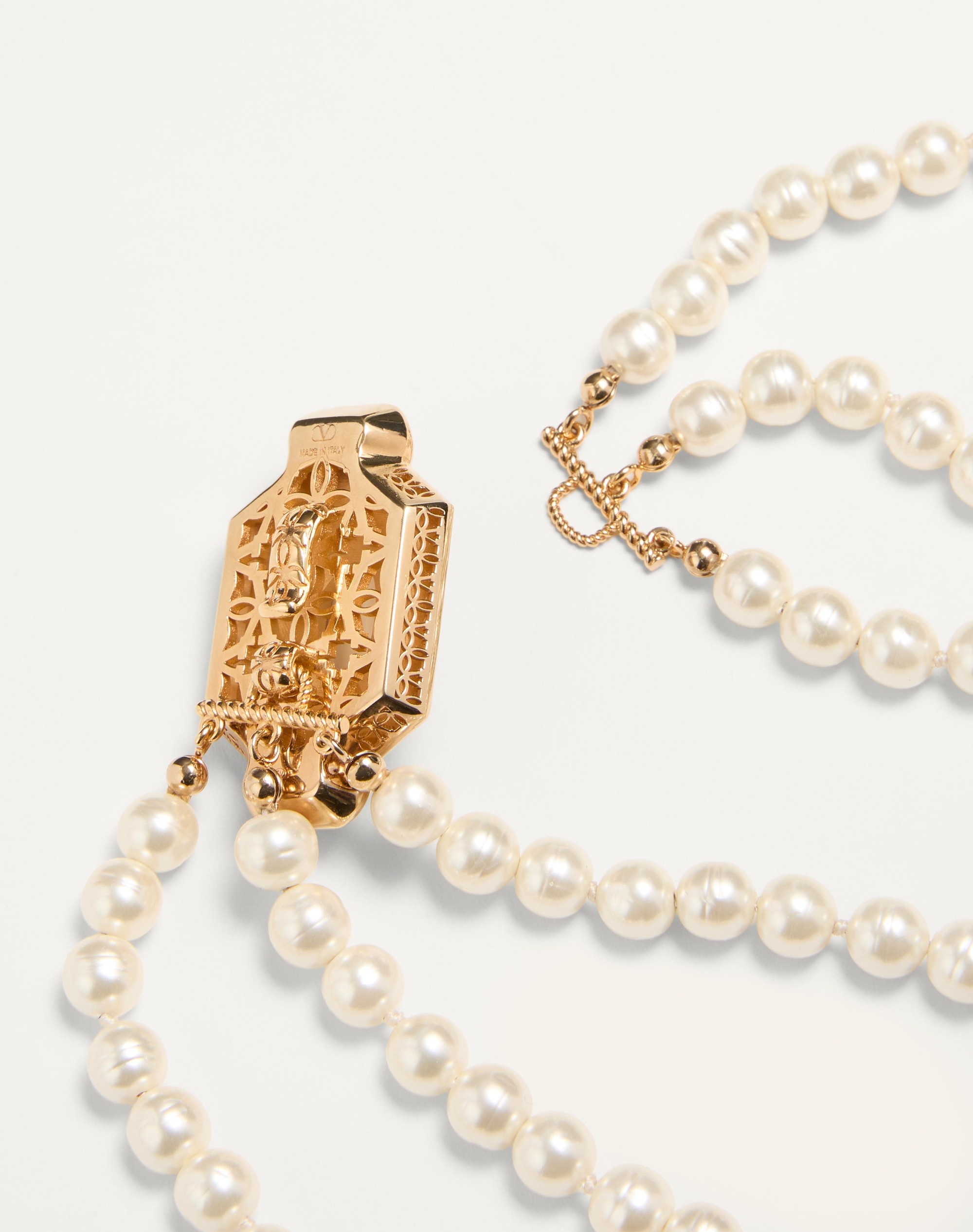 PAS PLUS NECKLACE IN METAL, ENAMEL, RESIN, PEARLS AND SWAROVSKI® CRYSTALS - 6