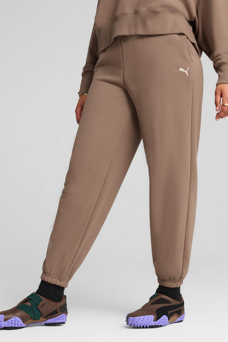 PUMA Wardrobe Essentials Women's Relaxed Sweatpants outlook