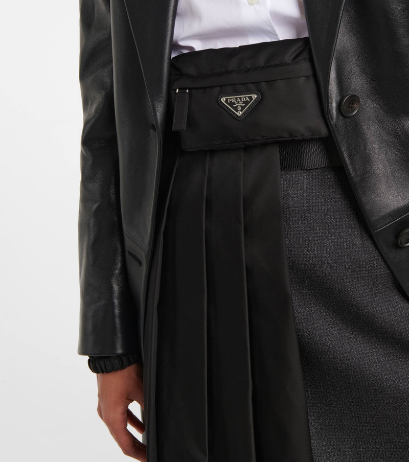 Single-breasted leather coat 6