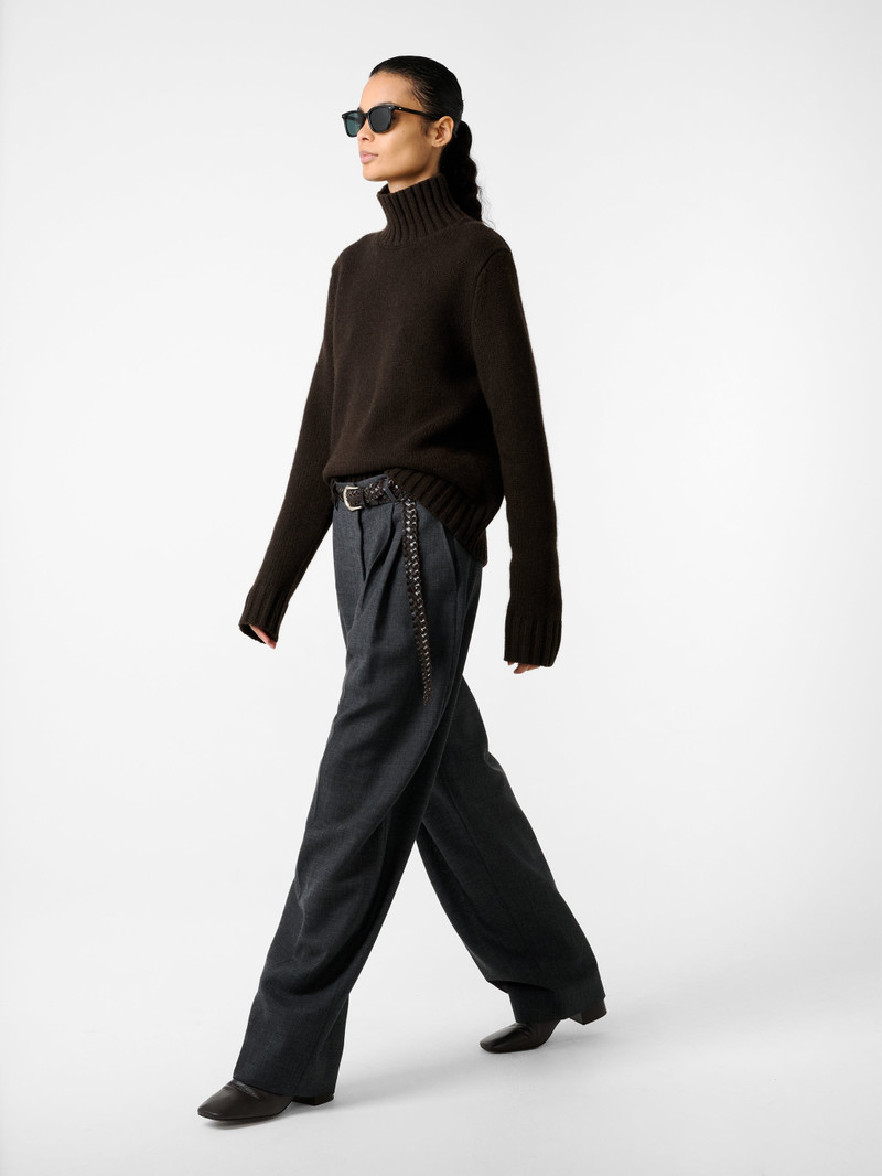 Loris Knit 5
