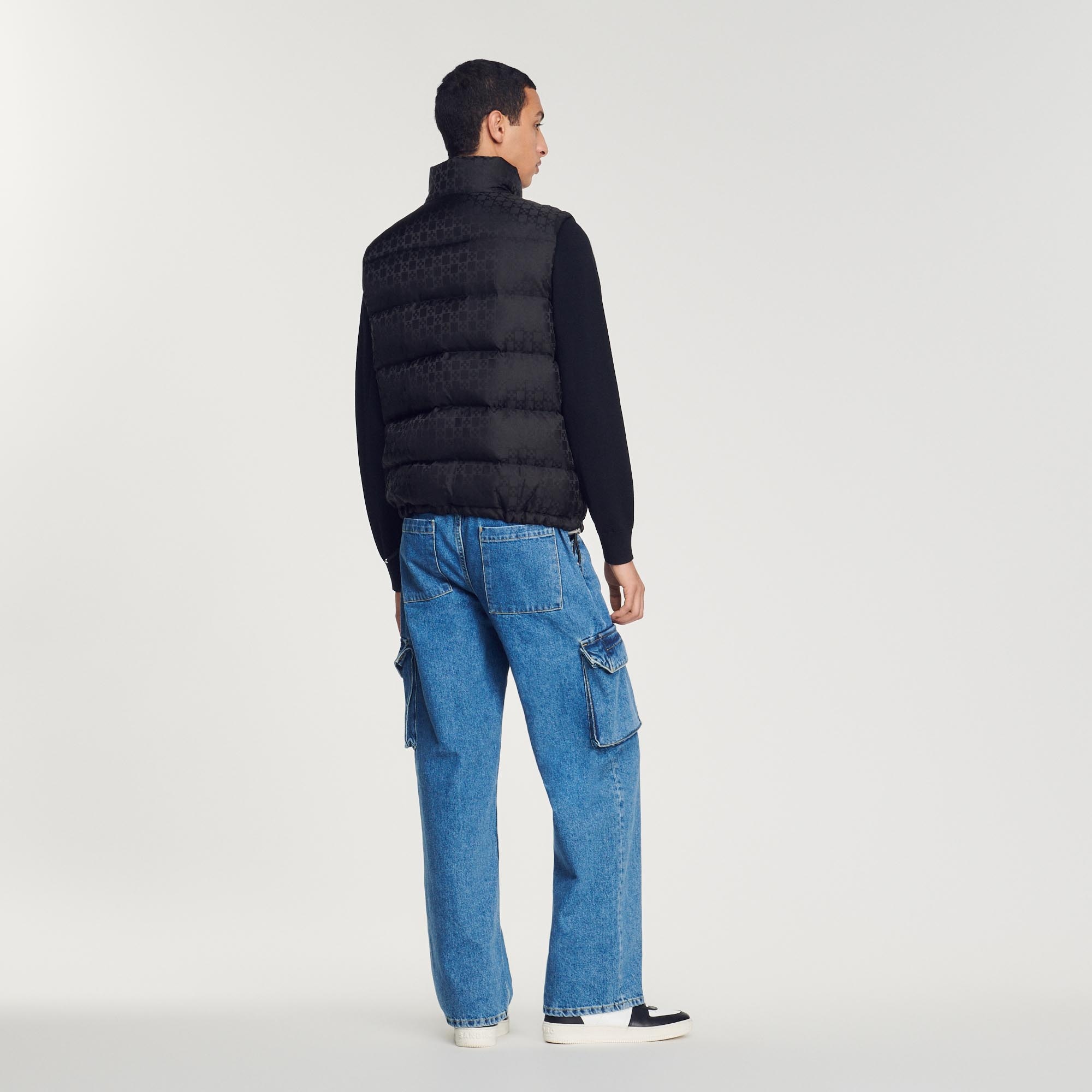 Sleeveless padded Sandro logo jacket - 6