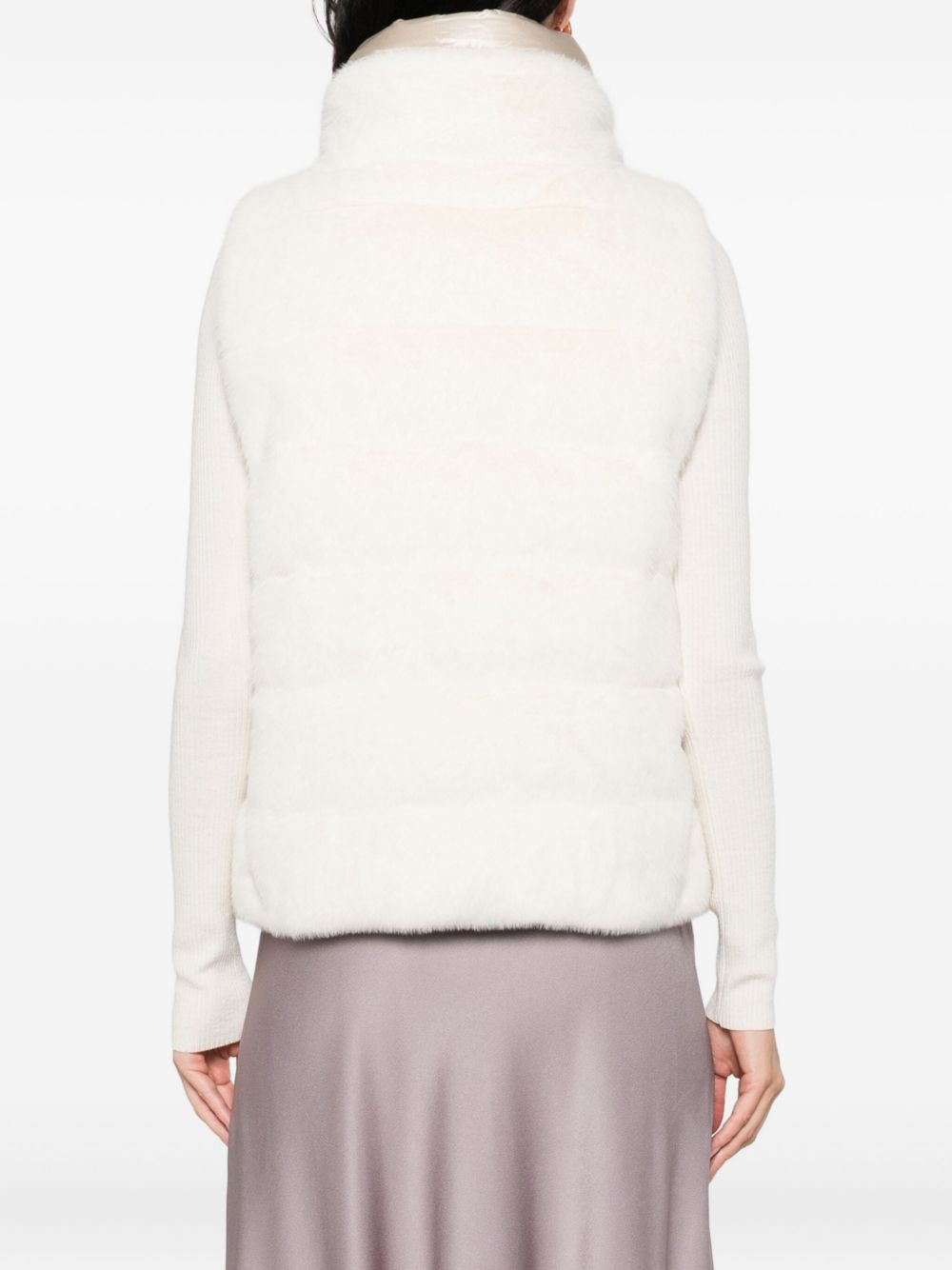 faux-fur sleeveless gilet - 4