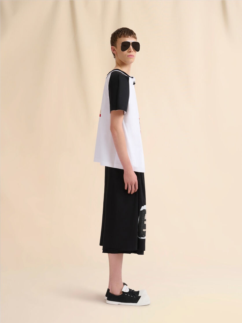 BLACK COTTON 3/4 TROUSERS WITH PRINTED QUOTES - 5