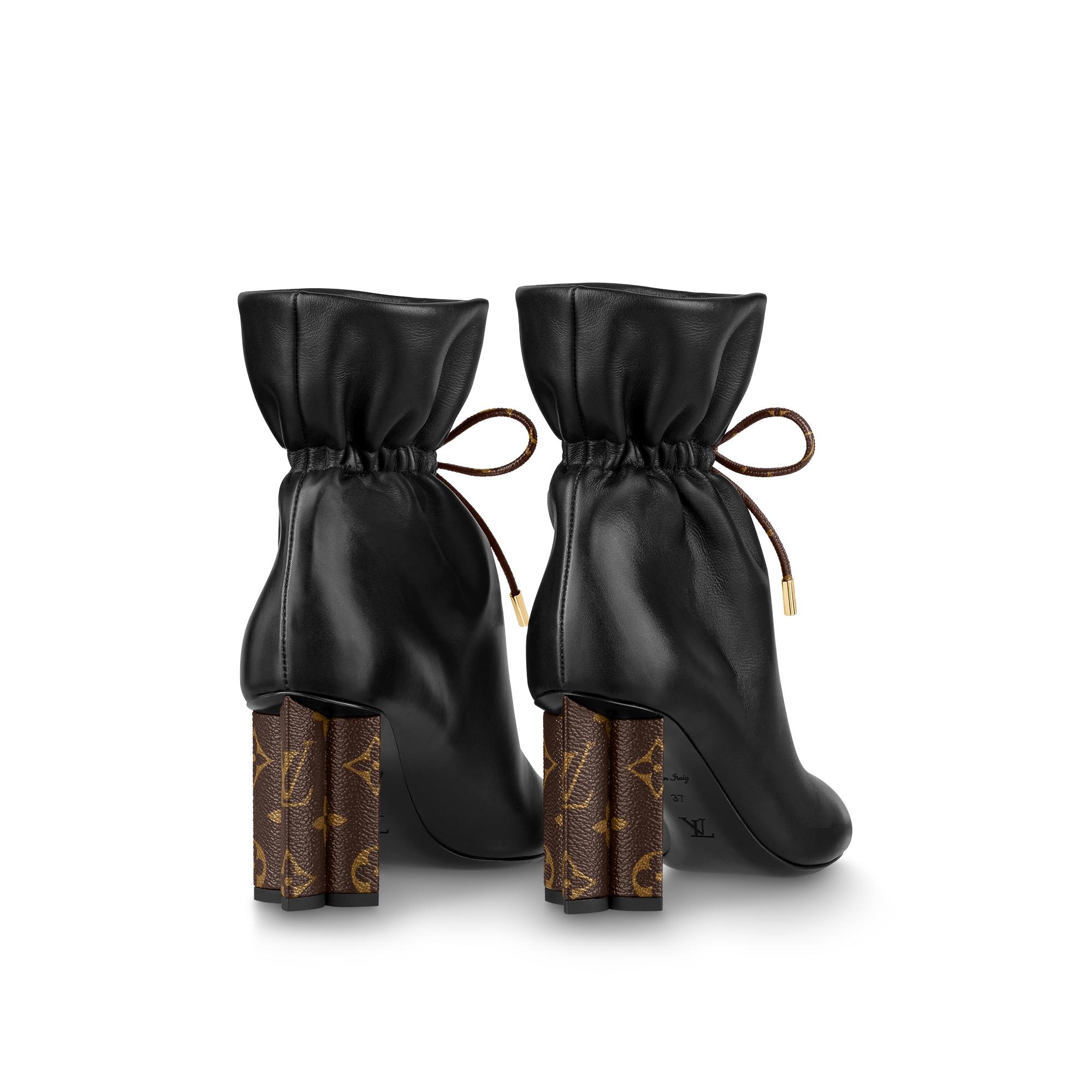 Silhouette Ankle Boot - 4