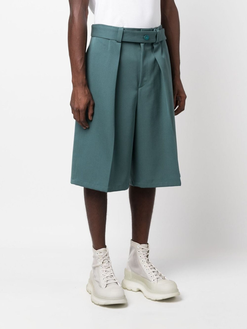knee-length belted shorts 3