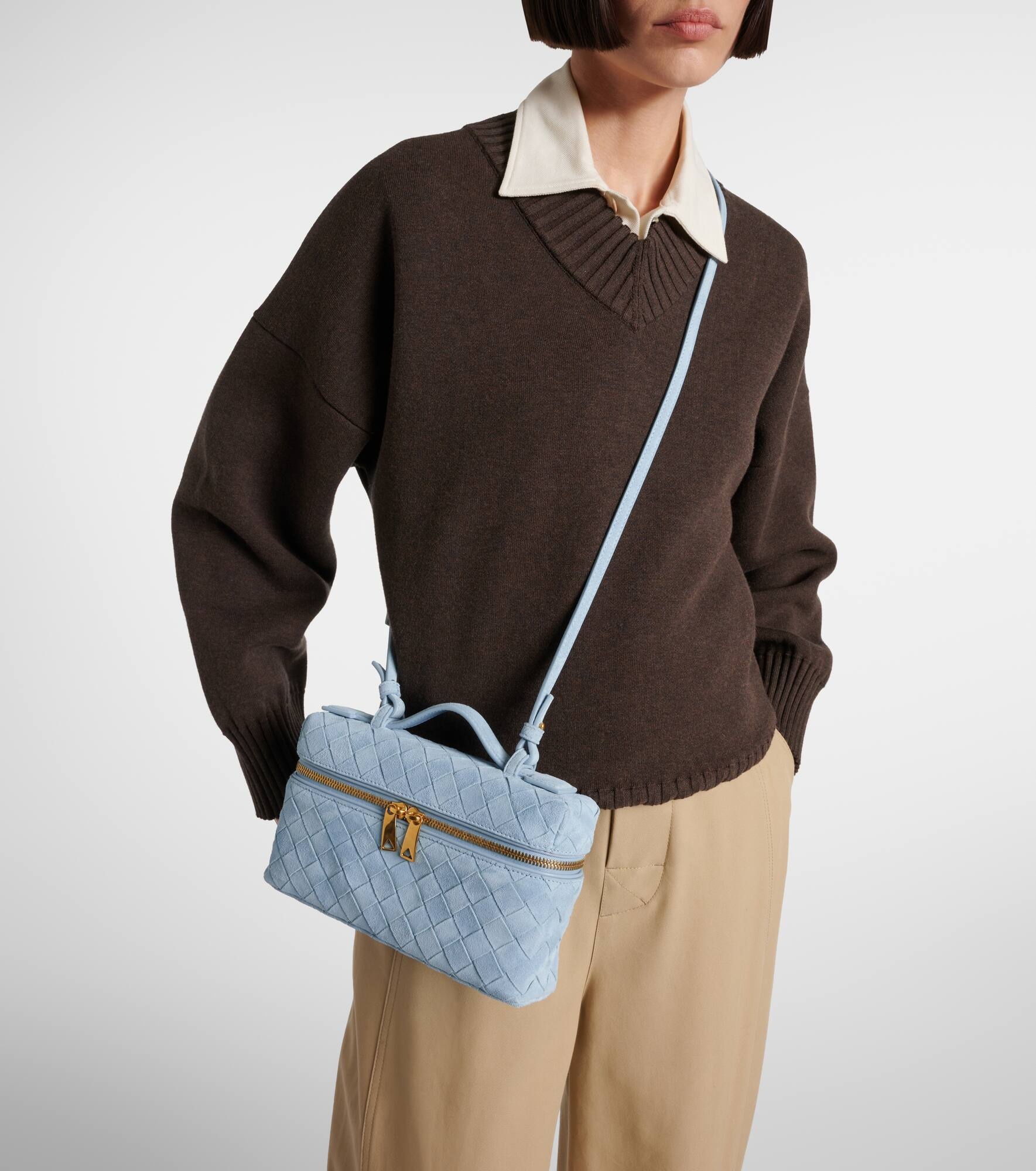Bang Bang Intrecciato suede vanity bag - 2