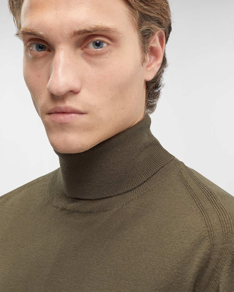 Extafine Merino Wool Roll Neck Knit 5