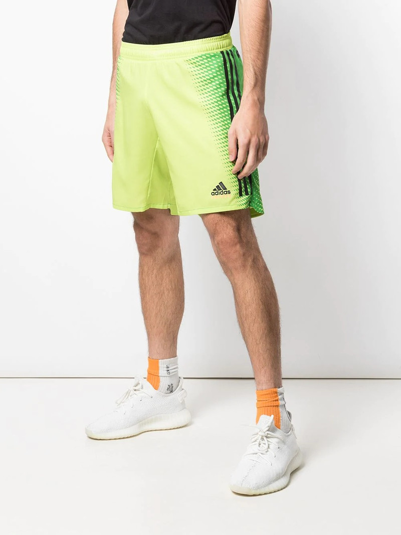 graphic print shorts 3