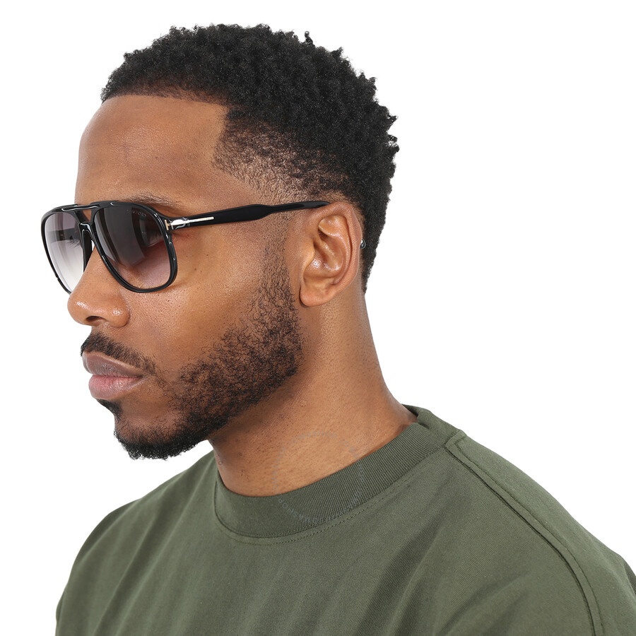 Tom Ford Raoul Smoke Gradient Navigator Men's Sunglasses FT0753 01B 62 - 2