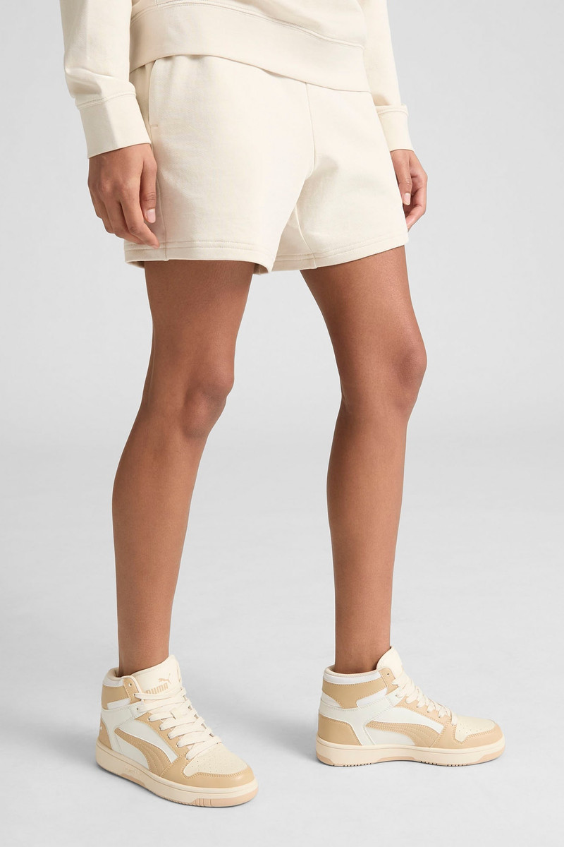 PUMA Essentials Elevated Women's 5" Mid-Rise Shorts outlook