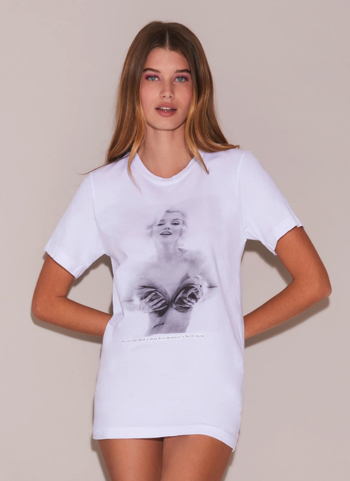 Unisex Marilyn Roses Tee - 2