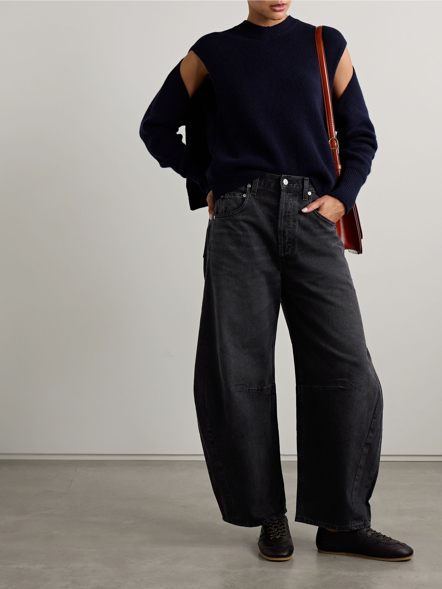 Horseshoe high-rise barrel-leg jeans Black - 2
