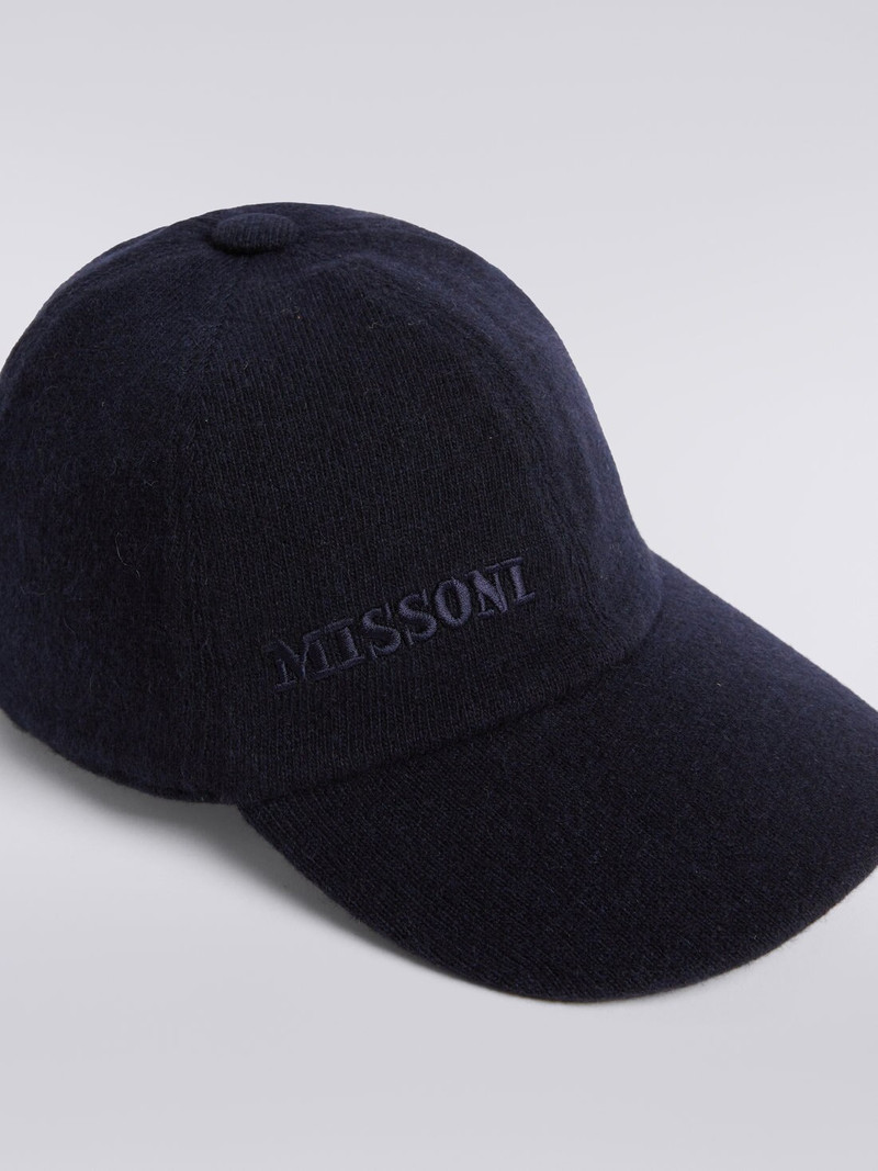 Cashmere hat with visor and logo 3
