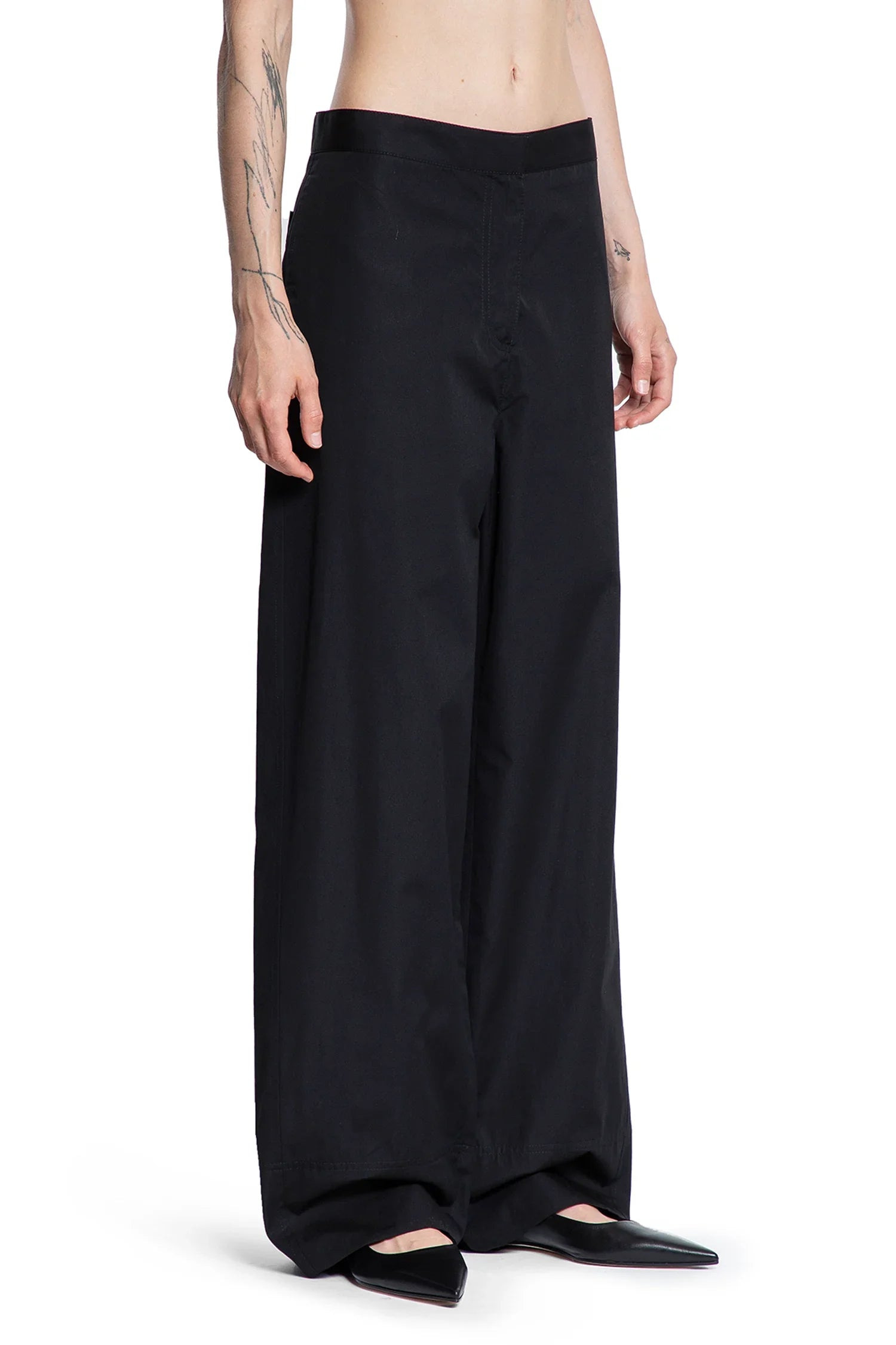 Twisted-Seam-Trousers - 2