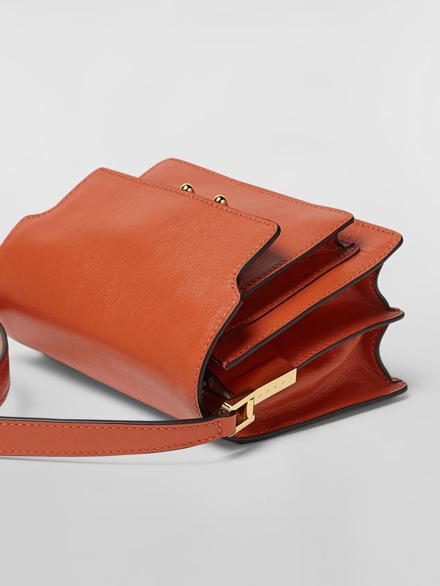 TRUNK SOFT BAG IN ORANGE TUMBLED CALF - 4