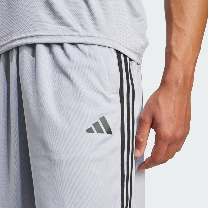 Train Essentials Piqué 3-Stripes Training Shorts 5