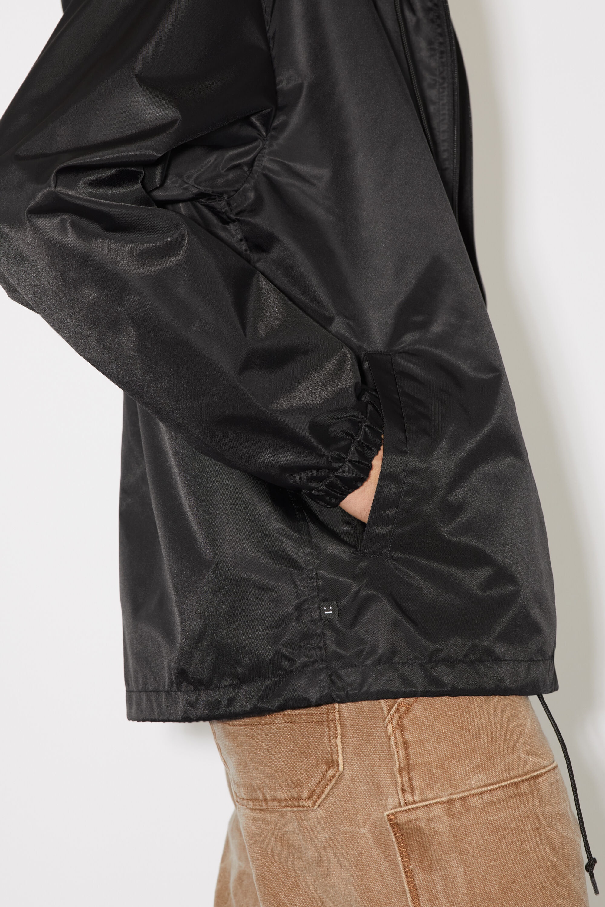 Hooded nylon jacket - Black - 5