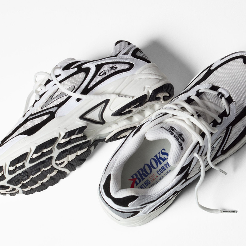 BROOKS Adrenaline GTS 4 outlook