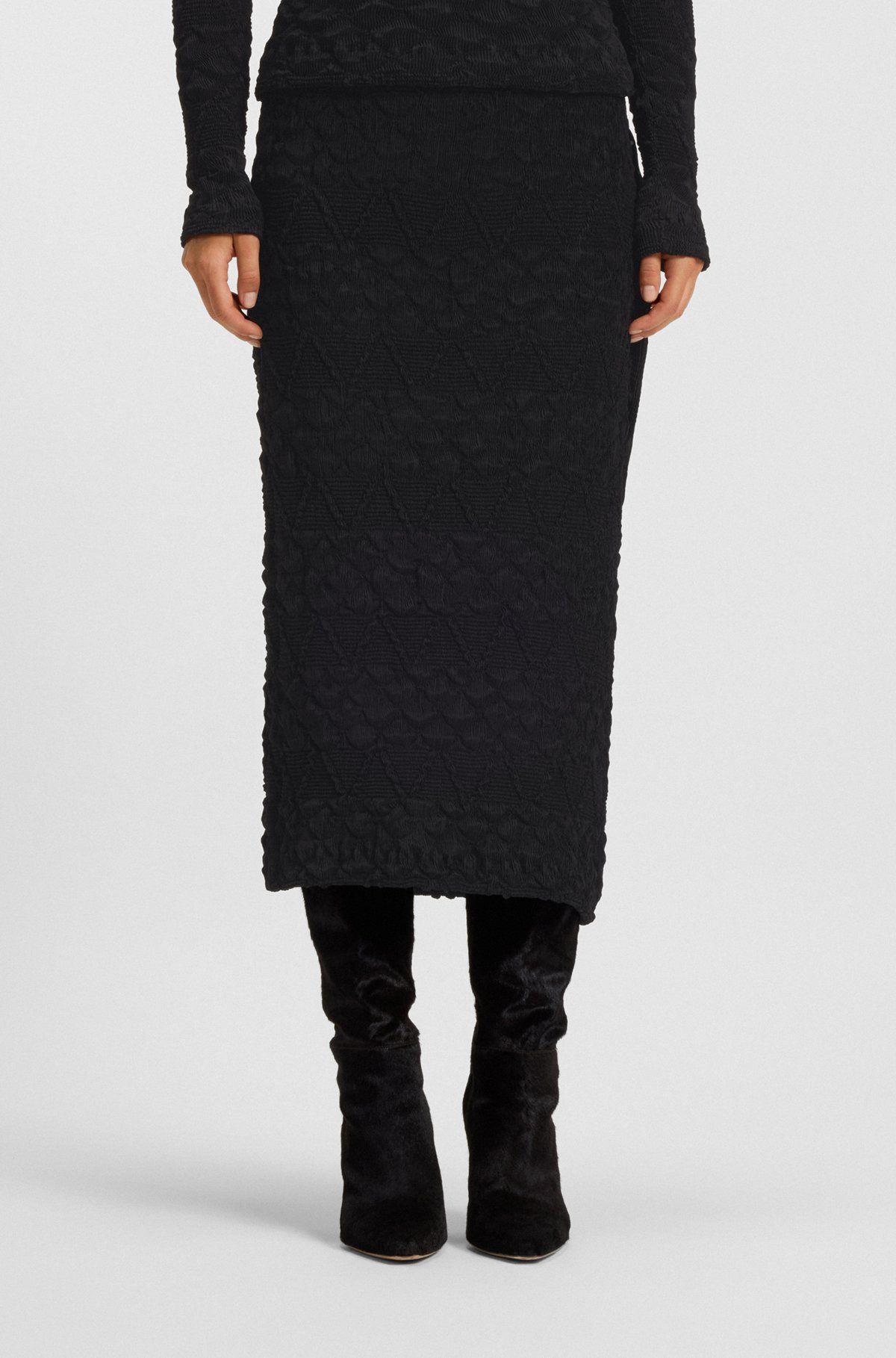 PENCIL SKIRT WITH GEOMETRIC PLISSÉ - 2