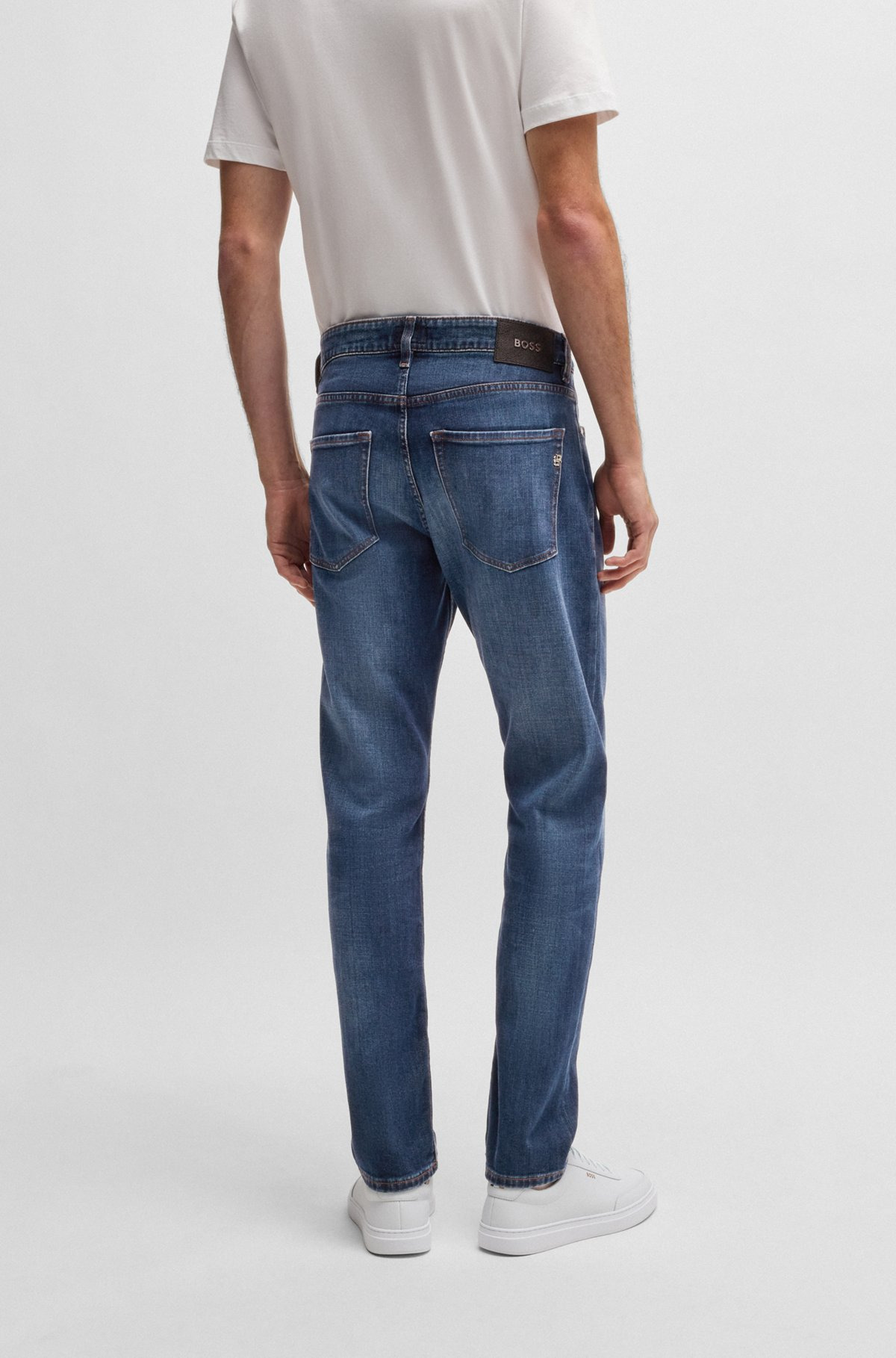 DELAWARE SLIM-FIT JEANS IN BLUE COMFORT-STRETCH DENIM - 4