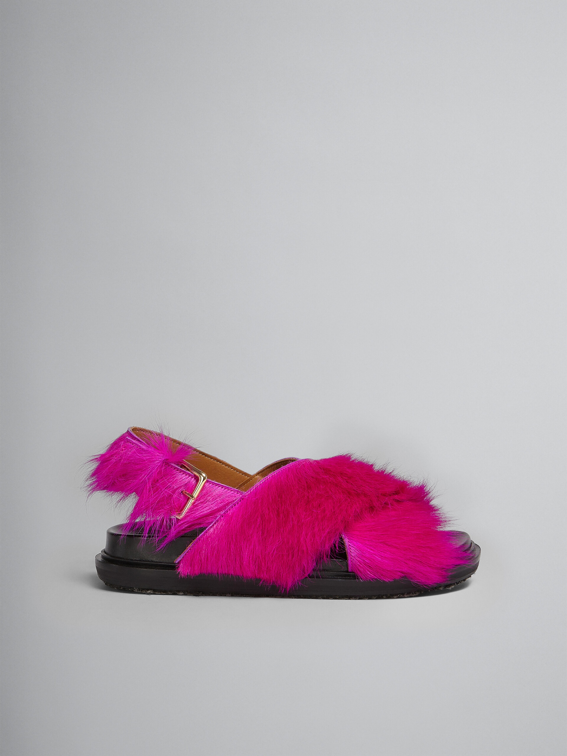 FUCHSIA LONG-HAIR CALFSKIN FUSSBETT - 1