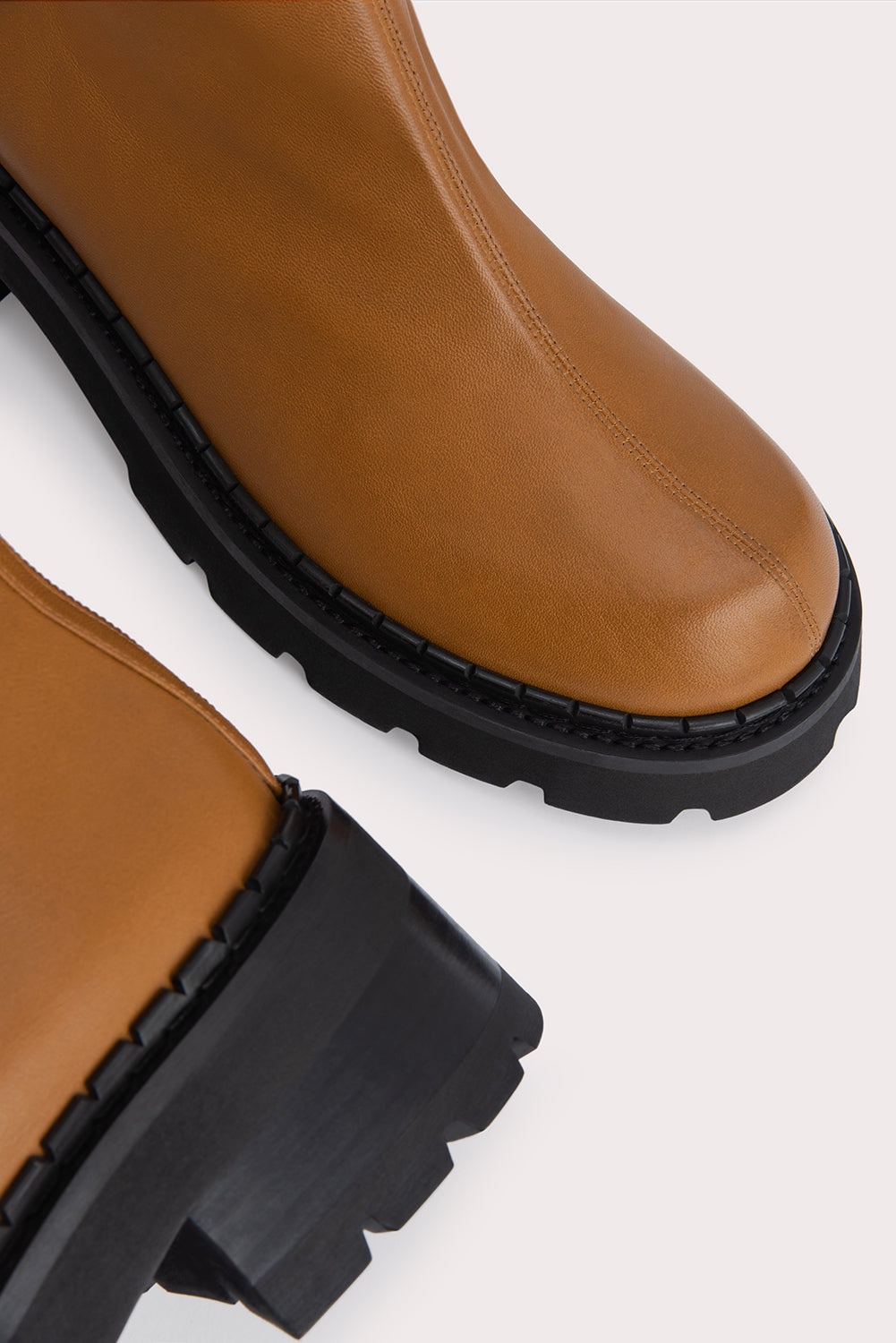 Alister Peanut Butter Soft Semi Patent Leather - 4