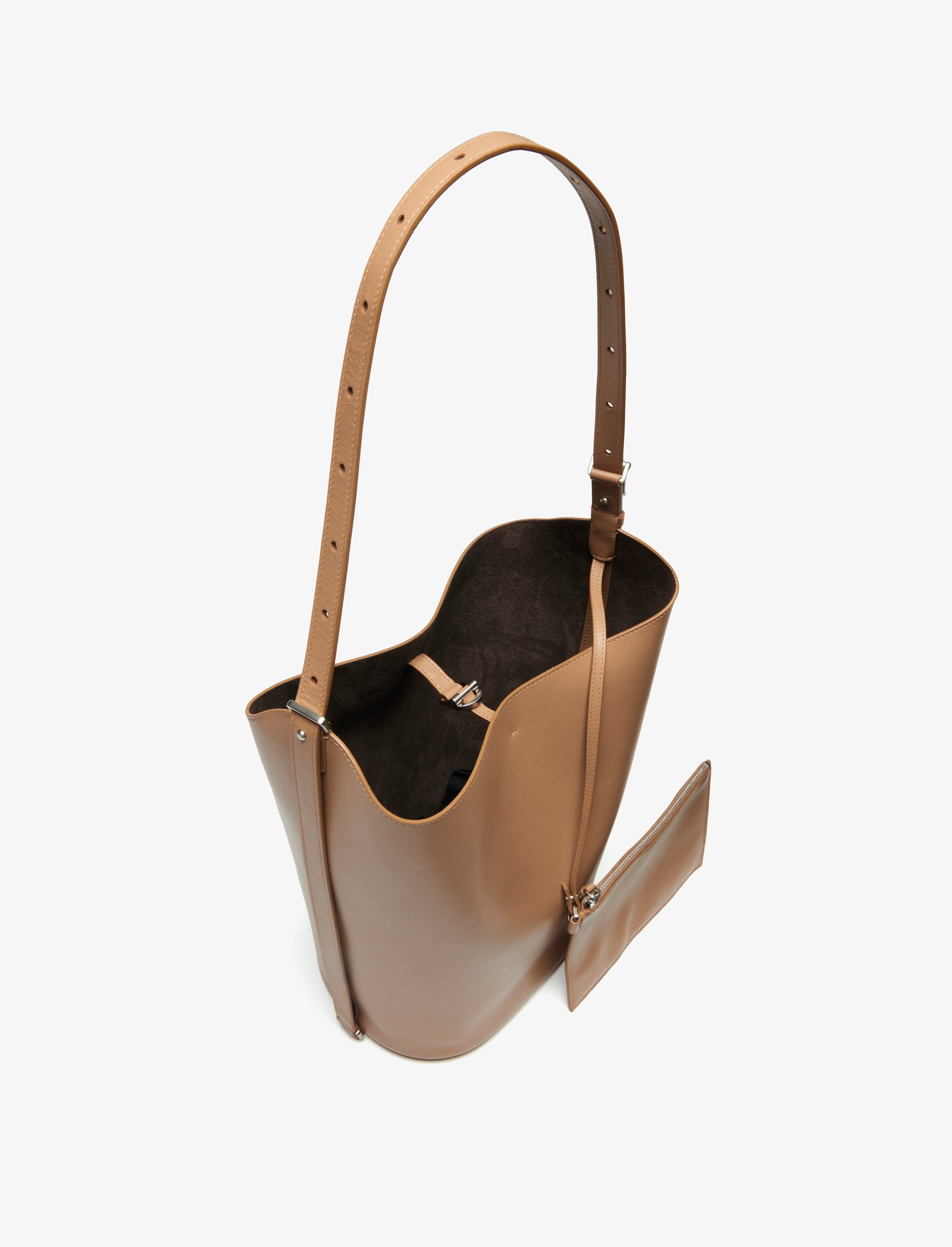 Brant Bucket Bag in Smooth Calf - 5