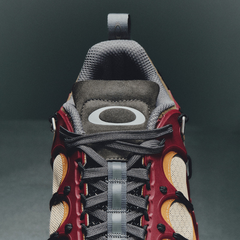 Oakley Factory Team Ibex 7